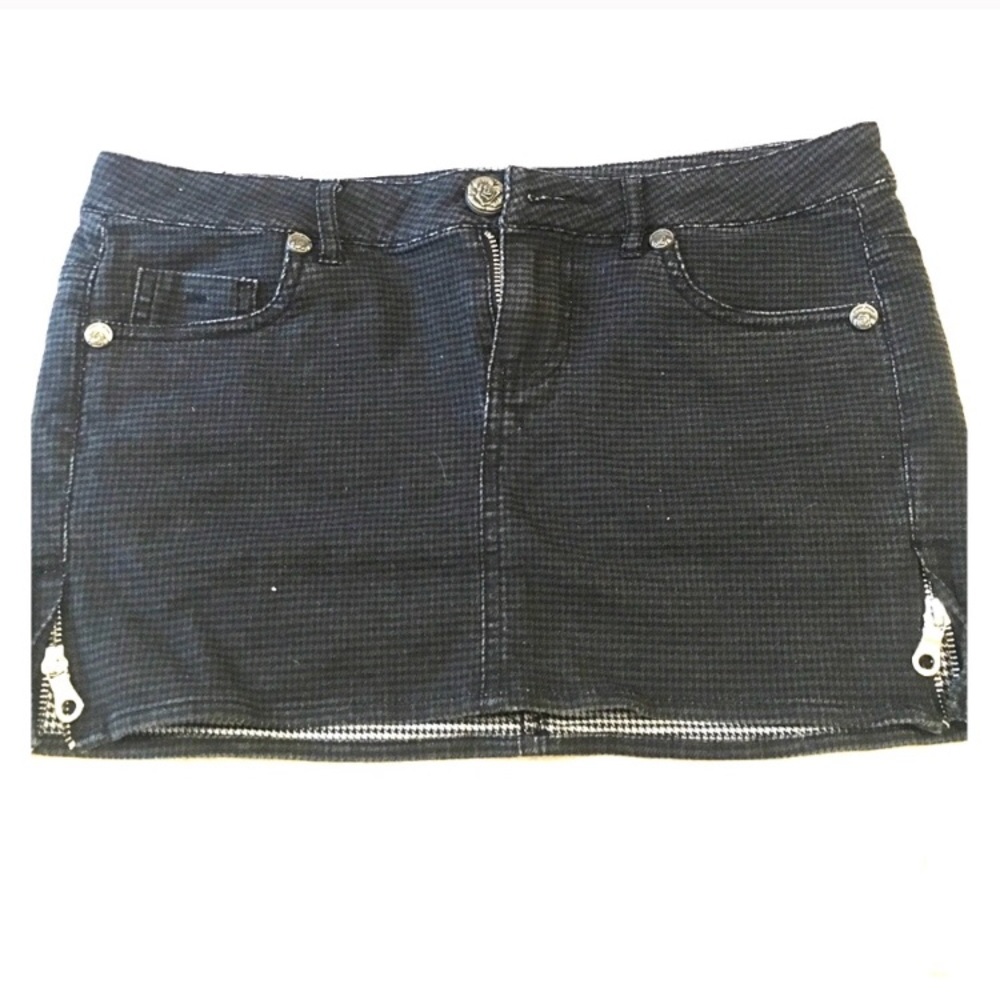 Guess Plaid Gray Mini Skirt